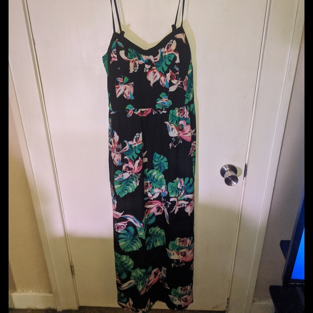 Black & Floral Maxi Dress w/ Pockets